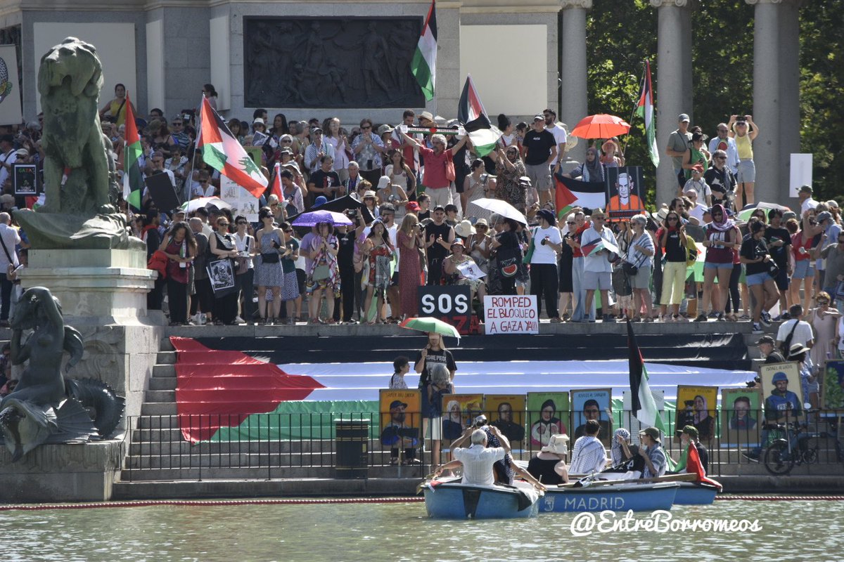 No podemos callar ante este genocidio que se está llevando a cabo contra el pueblo Palestino. Callar es ser complice con este atentado a la humanidad…
En el parque del Retiro gritamos lloramos y esperamos…
#FreePalestine