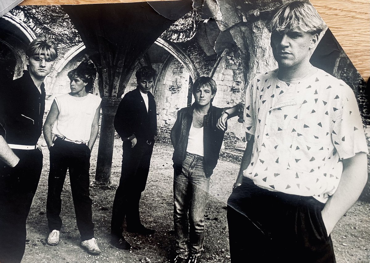 Found this battered and scratched photo of my band Strange Arrangement recently when clearing my office. Featuring a young, optimistic me, alongside Ian Roach, James Leach, Steve Everett and Howard Johnstone. Taken in 1983, before the internet, mobile phones, social media or A1🎸