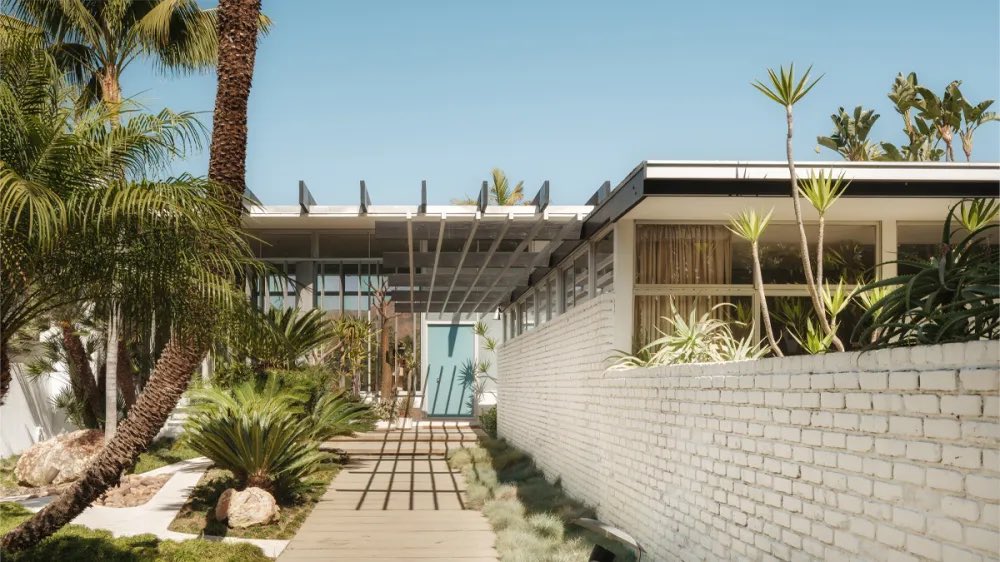 m_tomorrowland's tweet photo. Strick House - Santa Monica, CA (1963)

Designed by Oscar Niemeyer https://t.co/vbwRapxoff