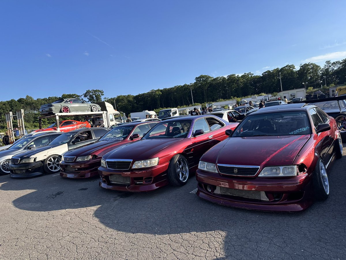 G_o_u_0_9_3_0's tweet photo. 車ボロボロになったけどドリコン優勝ツインドリコン優勝🏆　写真動画持ってる方居たら下さい☺️ 多分誰よりも楽しんでたこの2人笑
#streetwanted https://t.co/FB5YDRw04R