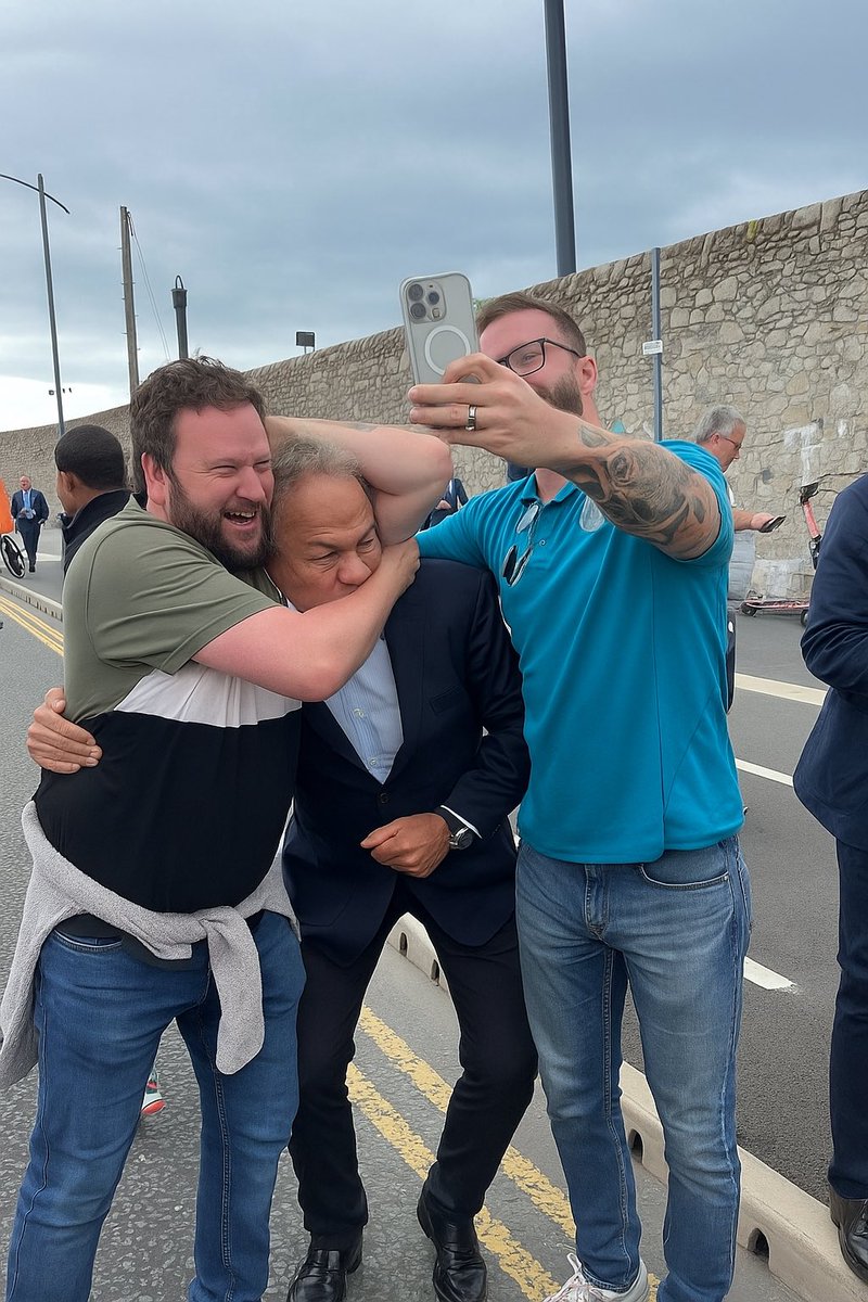 YorkshireToffee's tweet photo. @efcplayers 🤣 https://t.co/WtZamLjgZG