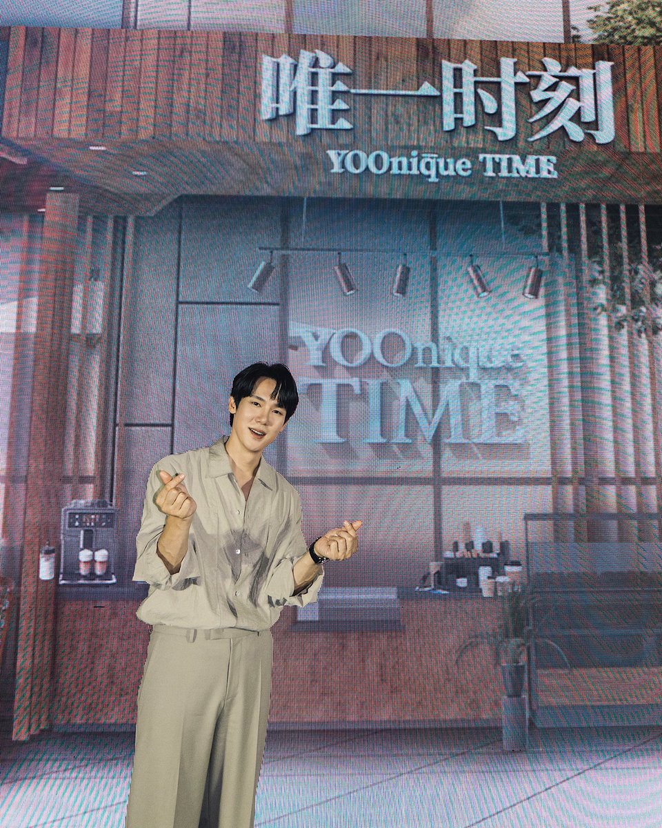 kkbyss_official's tweet image. [#PHOTO]
𝗬𝗢𝗢 𝗬𝗘𝗢𝗡 𝗦𝗘𝗢𝗞 𝗙𝗔𝗡𝗠𝗘𝗘𝗧𝗜𝗡𝗚 𝗶𝗻 𝗦𝗛𝗔𝗡𝗚𝗛𝗔𝗜
&amp;lt;YOOnique TIME&amp;gt; 

배우 유연석 씨와 팬분들의 사랑으로 하나가 되어
더욱 특별했던 시간💛

#유연석 #YooYeonSeok 
#FANMEETING_in_SHANGHAI #YOOniqueTIME