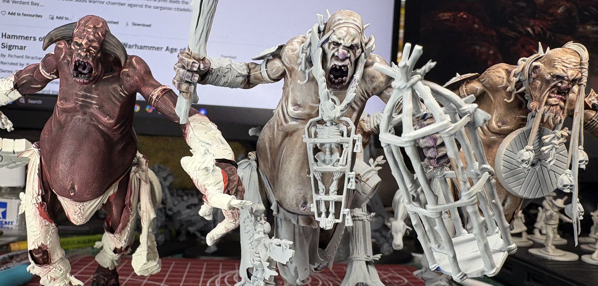 panzerkaput's tweet image. I’ve finished all the skins in my Sons of Behemat Warhammer AoS Spearhead and I and quite pleased with them. I really struggle with large creatures but these are ￼￼proving me wrong and are enjoyable to paint.
#WarhammerCommunity
#newaos
#sonsofbehemat
#leicesterphatcats