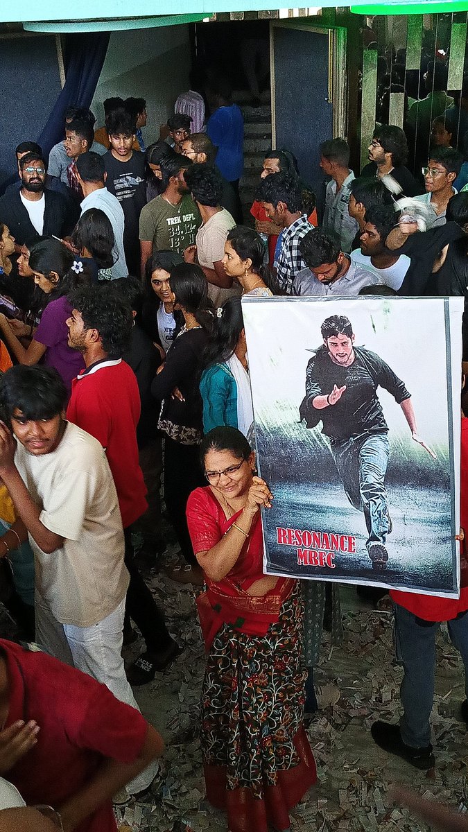 Families lo pedha koduku❤️

<a href="/urstrulyMahesh/">Mahesh Babu</a> #Athadu4K