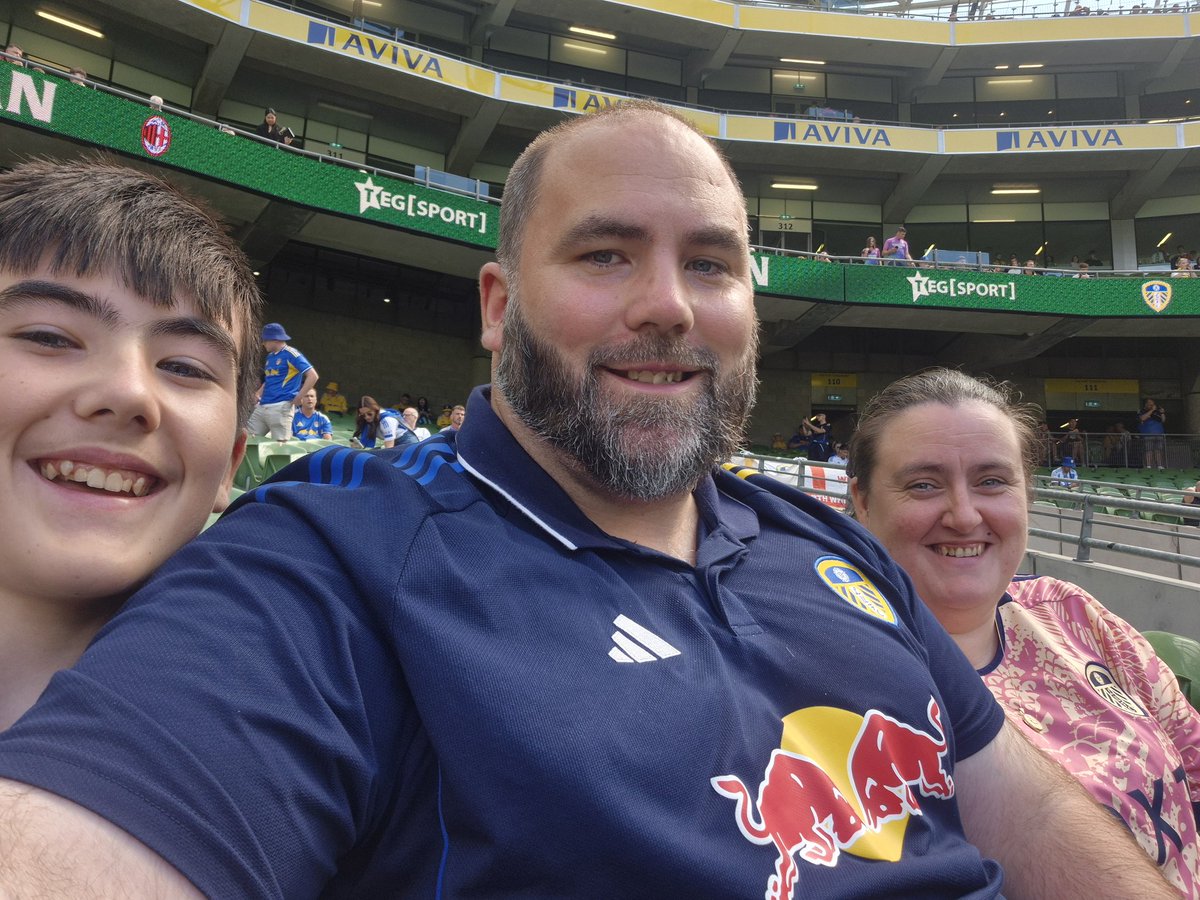 Come on leeds 
#luvacm