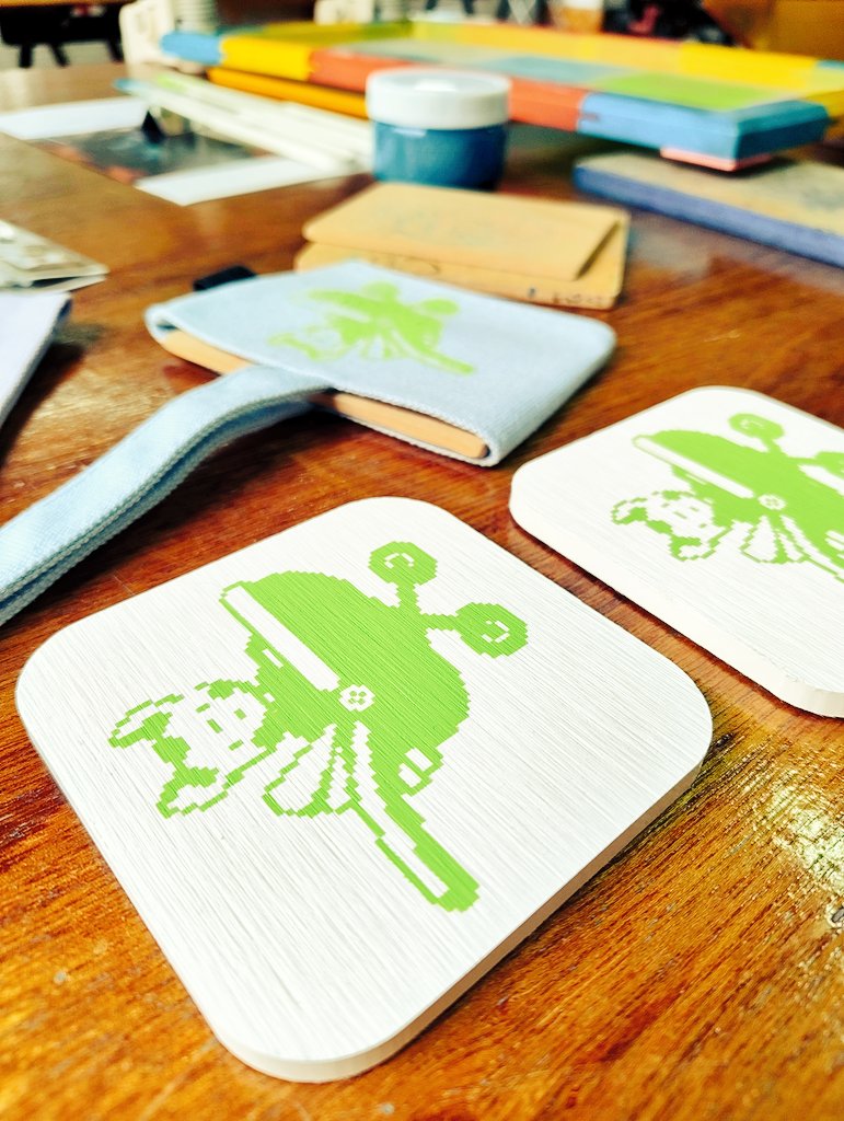 RyntaloL's tweet image. 1枚目:いた。Notion ページだこれ　
2枚目:今日ちょっとブツの準備で刷ってきました

物販一覧ページ:
shibuya-pixel-art.notion.site/201b0ad4c22d81…

#shibuyapixelart2025 #screenprinting