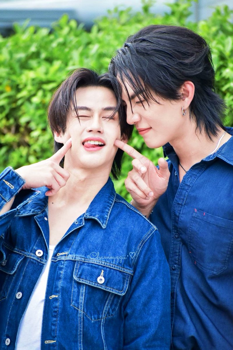 ถามคำหนึ่งนะคะ

แก้มนิ่มมากไหมคะพี่พี่

🦦🩷🐰

PLAY YOUR STYLE BOATOAT

#ADDAxBoatOat 
#BoatYongyut #Oatpasakorn 
#BoatOat 
<a href="/Yong_yutt/">Yong_yutt</a>
<a href="/oat_psk/">Oatpasakorn</a>