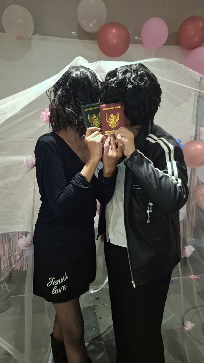 koucilok's tweet image. SELFCESTTTTTTT @rubybiri