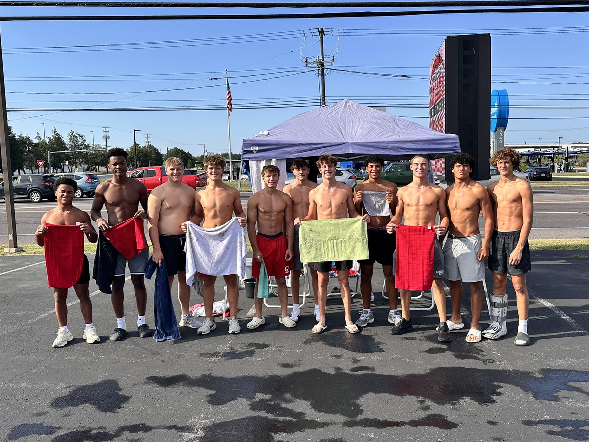 We are out at Platinum Mitsubishi on the Carlisle Pike today giving back to our great community with a FREE car wash! Donations appreciated 😉! We will be out here until 3pm! <a href="/CVHS_Football/">Cumberland Valley Football</a>