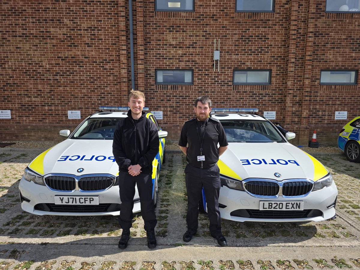 WYP Roads Policing Unit Specials (@wyp_specialsrpu) on Twitter photo Congratulations to two new Special Constables who have recently transferred from district to the Roads Policing Unitšš
SC 8244 Frobisher joins us from <a href="/WYP_BDSpecials/">Bradford Special Constabulary</a>
SC 8192 Brittain joins us from <a href="/WYP_KDSpecials/">Kirklees District Special Constabulary</a>
<a href="/WYP_Specials/">WY Police Specials</a>
<a href="/WYP_8134/">SSO 8134</a>
<a href="/WYP2240_Brown/">@WYP Supt.Brown</a>
<a href="/WYP_CiPLO/">RPU & LEEDS CiPLO</a> Congratulations to two new Special Constables who have recently transferred from district to the Roads Policing Unitšš
SC 8244 Frobisher joins us from <a href="/WYP_BDSpecials/">Bradford Special Constabulary</a>
SC 8192 Brittain joins us from <a href="/WYP_KDSpecials/">Kirklees District Special Constabulary</a>
<a href="/WYP_Specials/">WY Police Specials</a>
<a href="/WYP_8134/">SSO 8134</a>
<a href="/WYP2240_Brown/">@WYP Supt.Brown</a>
<a href="/WYP_CiPLO/">RPU & LEEDS CiPLO</a>