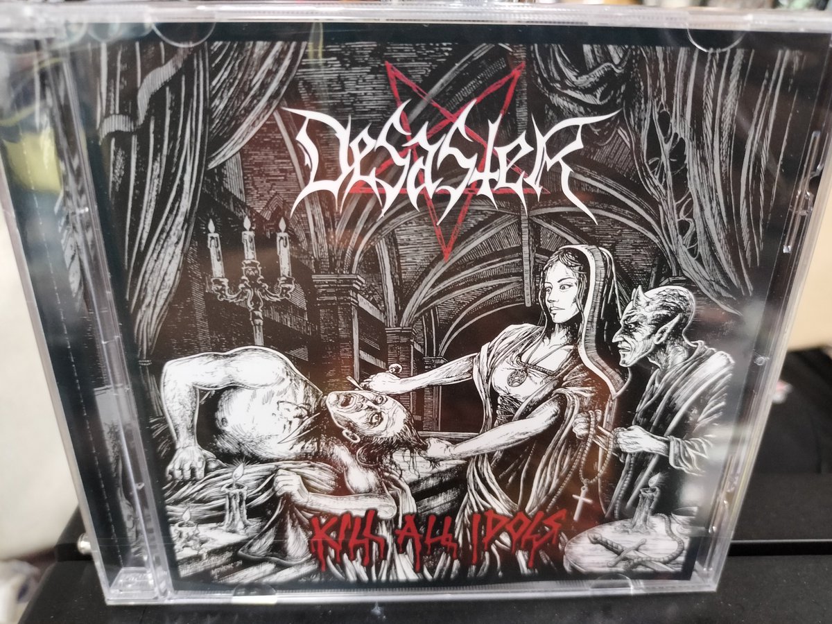 Bang or be Banged ！
「DESASTER」 2025年最新アルバム in です！
Metalized Bloodが流れている真性ヘッズの皆様、今作も宜しくお願いいたします！　2750円🔥🔥