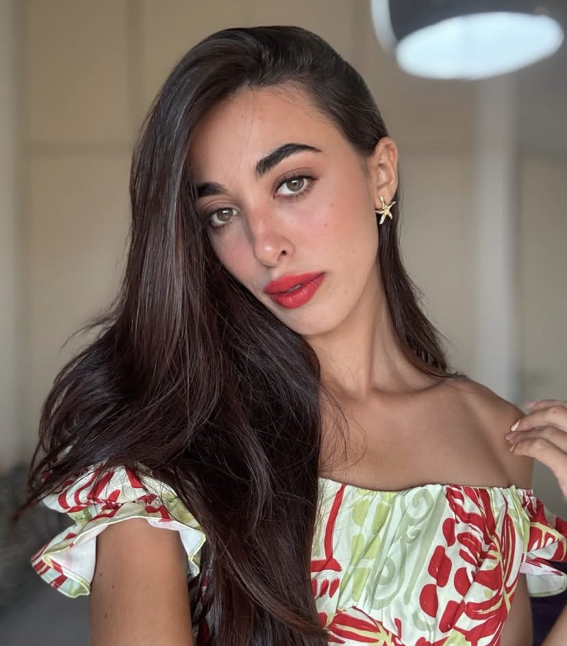 0011Megan's tweet photo. Happy weekend ❤️❤️ https://t.co/eFMSxH7UI1