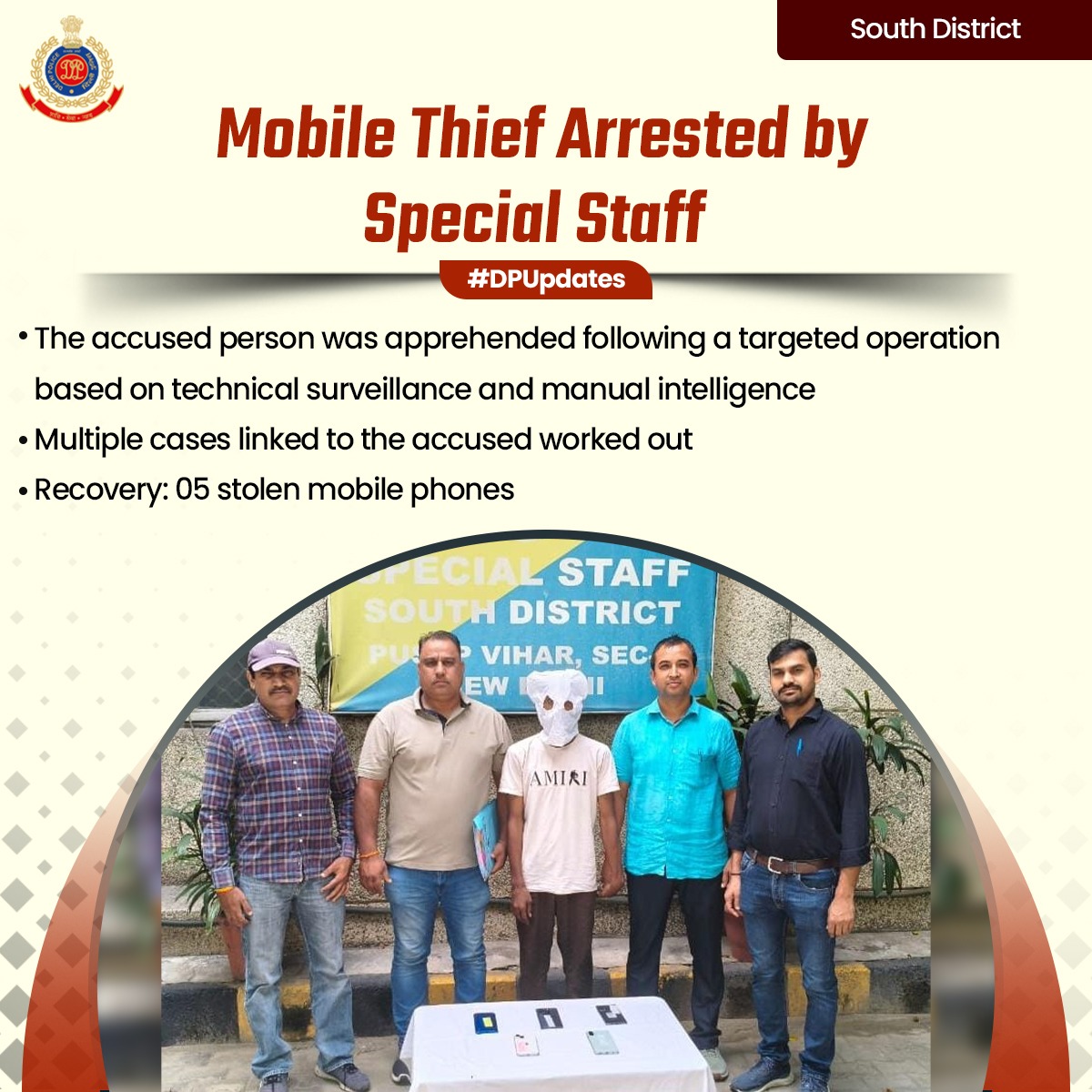 DCPSouthDelhi's tweet image. 🚨 Special Staff, South District arrested an active mobile thief.

🔸Multiple cases linked to the accused were solved. 

🔸 05 stolen mobile phones recovered.

@DelhiPolice @CPDelhi

#DPUpdates #SouthDelhi #DCPSouth #DelhiPolice