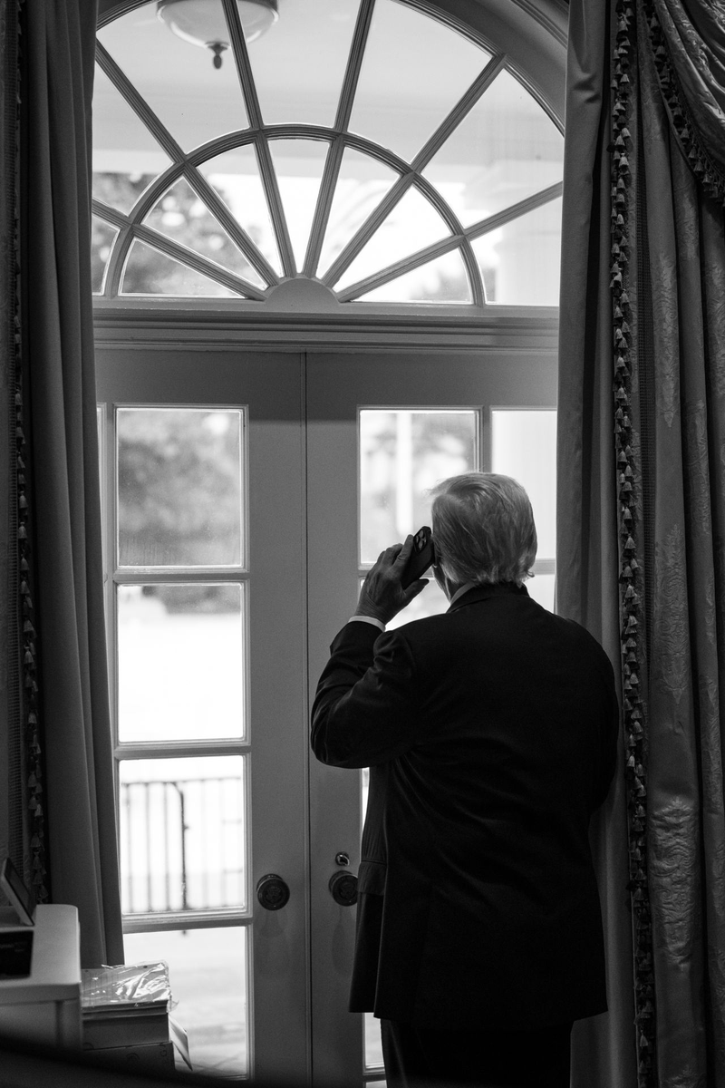 Making calls. Making deals. MAKING AMERICA GREAT AGAIN!🇺🇸