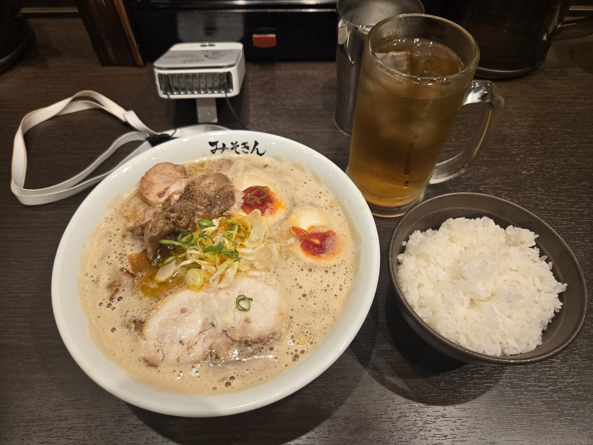 みそきんラーメン　【3ケース/36カップ】 3個セット 新みそきん 濃厚味噌ラーメン HIKAKIN PREMIUM カップ
