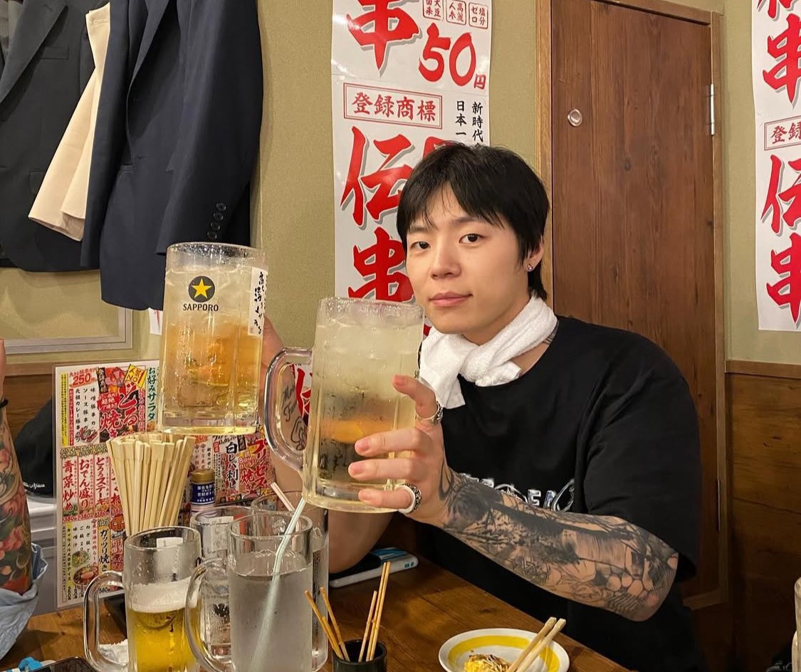 ㅋㄷㅁㄹ님 흑발 다시해주세요 (제발)