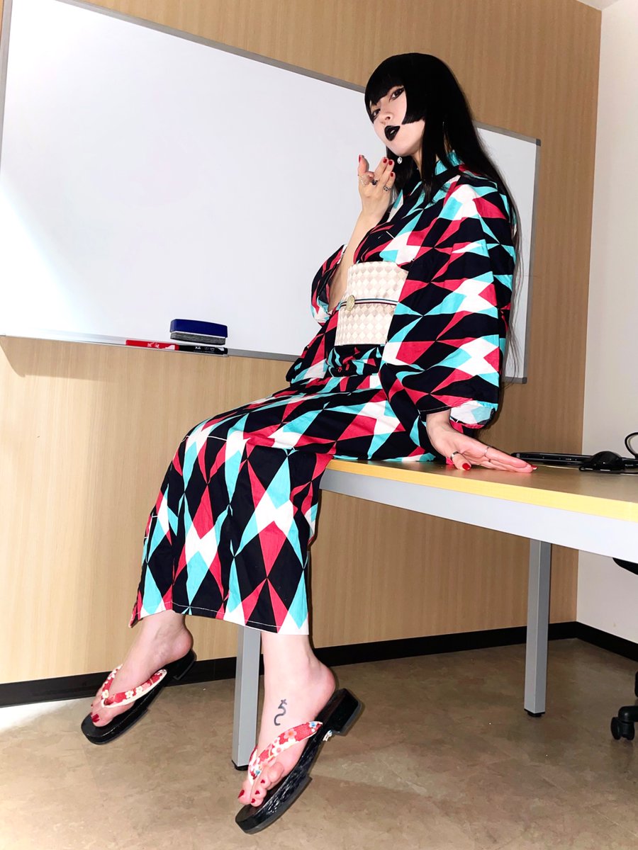 summer's not over yet ‥♥︎