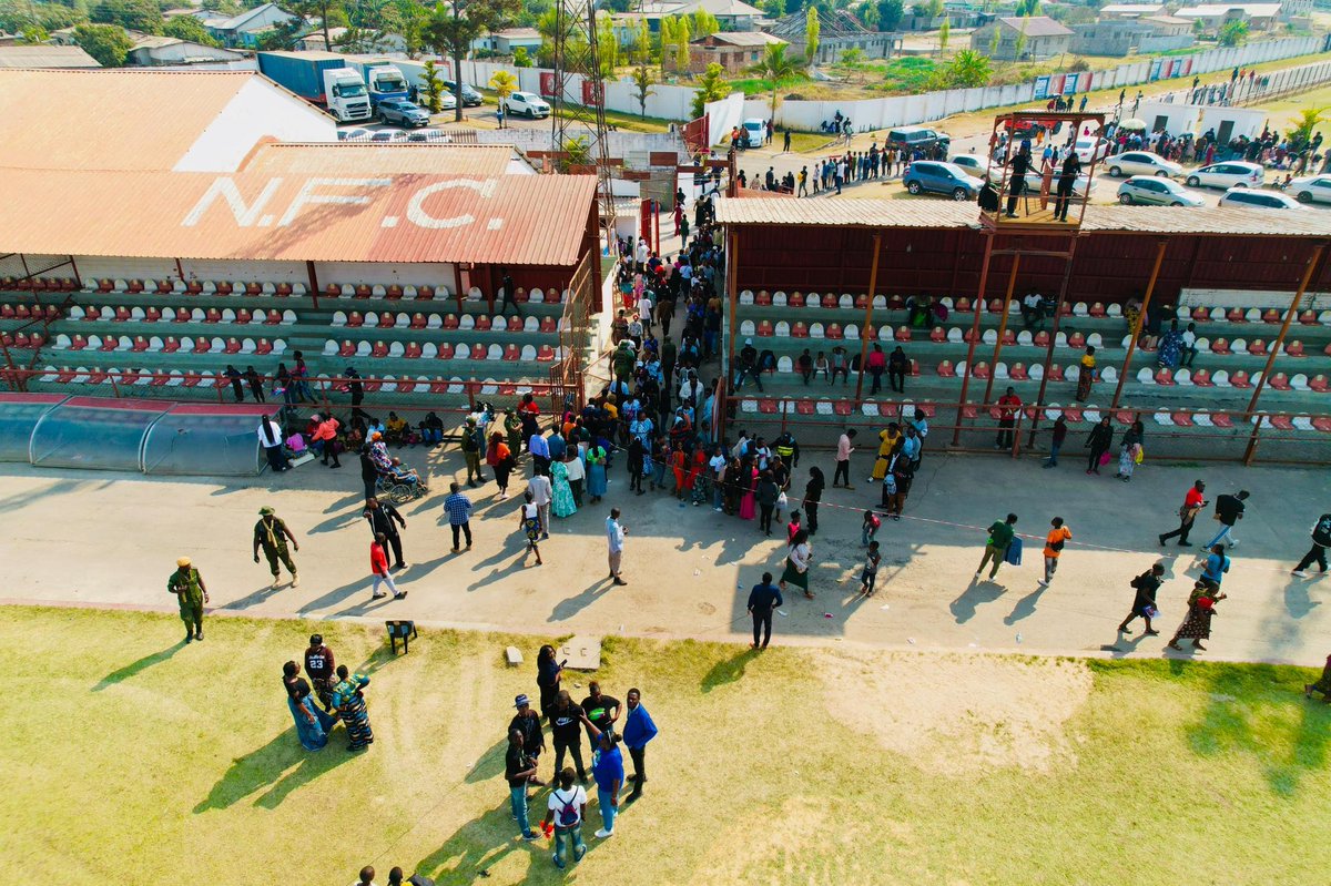 With several hours still to go, people are getting situated in the stadium already. It’s not too late to be a part of this move of God. 6pm start. GoodNews Zambia, KITWE. 

#uebertangel #fyp #zambia