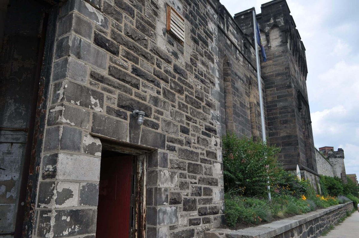 Eastern State Penitentiary - The Eastern State Penitentiary, also known as ESP, is a former American prison in Philadelphia, Pennsylvania.

Find out more at:  ift.tt/LMmPzKU

#haunted #paranormal #paranormaldatbase #ghostreport