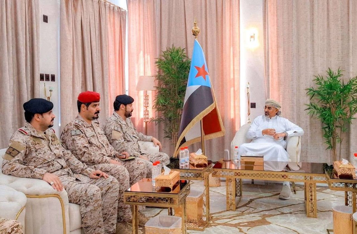 مساعد قائد قوات الواجب 802 السعودية 🇸🇦 في ضيافة نائب مجلس الرئاسة القائد عيدروس الزبيدي في العاصمة عدن ♥️