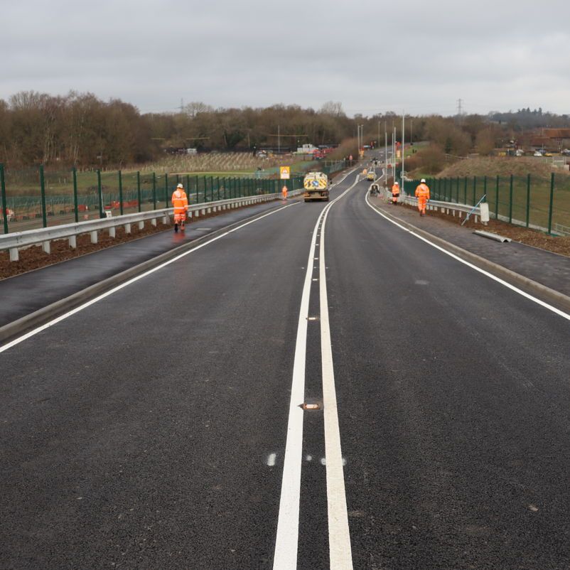 🚨Important reminder that Harvil Road will be closed from Monday 11 to Friday 29 August. 

The closure will be in place between the junction with Swakeleys Road and HS2 gate one site, to enable major road resurfacing works⛔
 
Find out more👇
buff.ly/y6v5h94