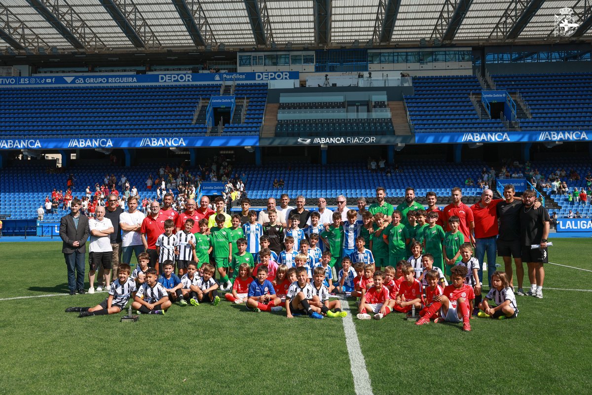 🙌 Moitas grazas a todos pola vosa participación nesta 28ª edición do Mini #TeresaHerrera ⚽ 🏆

🫂 Agardamos que pasarades un bo rato e que vivirades unha xornada chea de fútbol e diversión 🎉 <a href="/ClubCalasanz/">CD Calasanz</a>  <a href="/UralEspanol/">Ural-Español c.f.</a> <a href="/VictoriaCF1943/">Victoria Club Fútbol ⚽🦓</a> .
