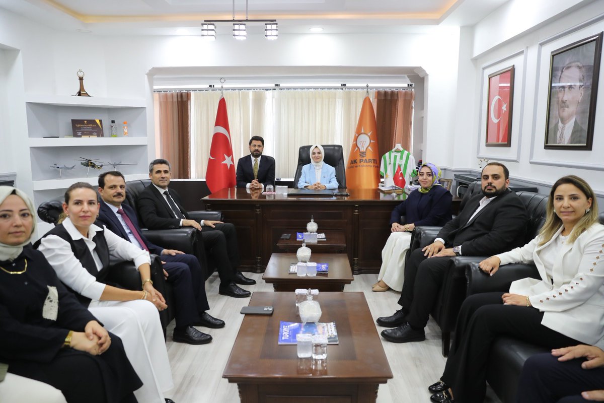 📍Bingöl

AK Parti Bingöl İl Başkanlığımızda yol arkadaşlarımızla bir araya geldik. 

Başta İl Başkanımız Sn. Yılmaz Seven olmak üzere, tüm teşkilat mensuplarımıza özverili çalışmaları için yürekten teşekkür ediyorum.

Bingöl için çalışmaya ve üretmeye devam edeceğiz.