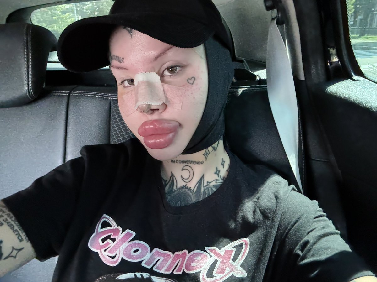 Nasty Bimbo 👁👄👁Top 1.2% Onlyfans tweet media