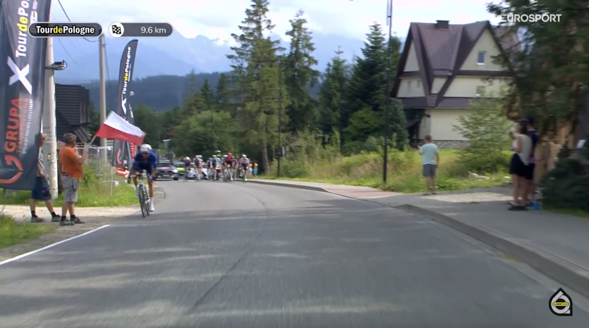 GroupamaFDJ's tweet image. Oh l'attaque de Rudy Molard dans le final difficile du #TourDePologne !! ⚡️