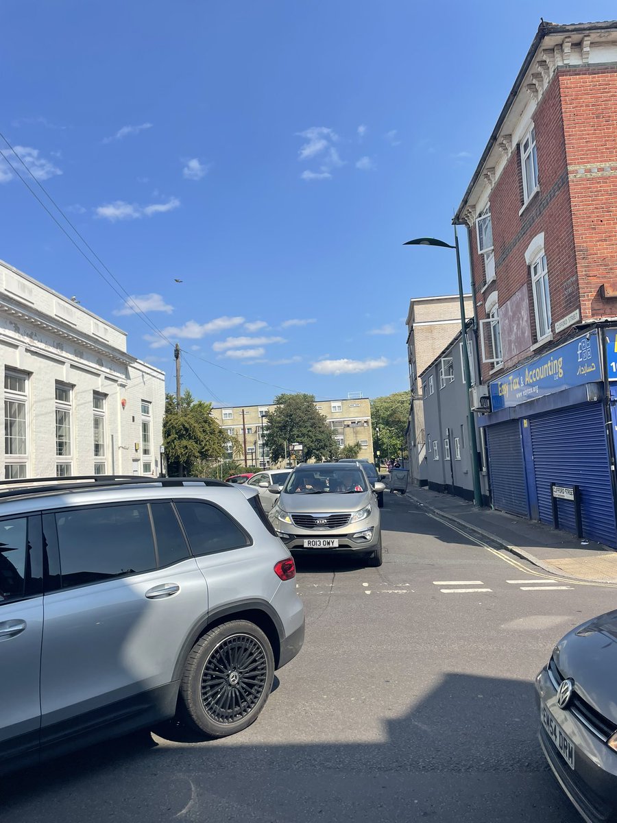 jonconrob's tweet image. Can’t wait for Southampton fans to come to Wrexham and call it a shit hole! What a dump, gives Birmingham a run for its money!