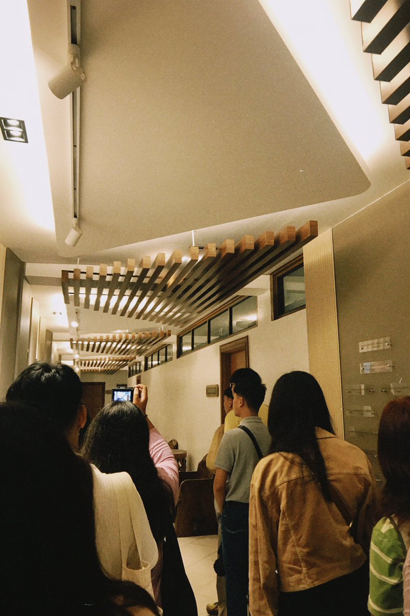 doremival's tweet image. 📍freshie tour?! dang my college journey rly starts on monday ｡°(°¯᷄◠¯᷅°)°｡