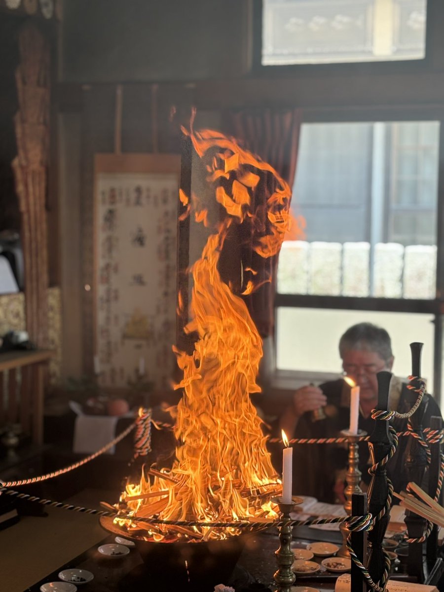 psyogen's tweet image. 最近インスタおじさんになってしまって💦

8月28日に護摩祈祷を行いますので近くにお越しの際は是非御参りください。
お接待で、暑いですがうどんもございますので気軽にお越しください！