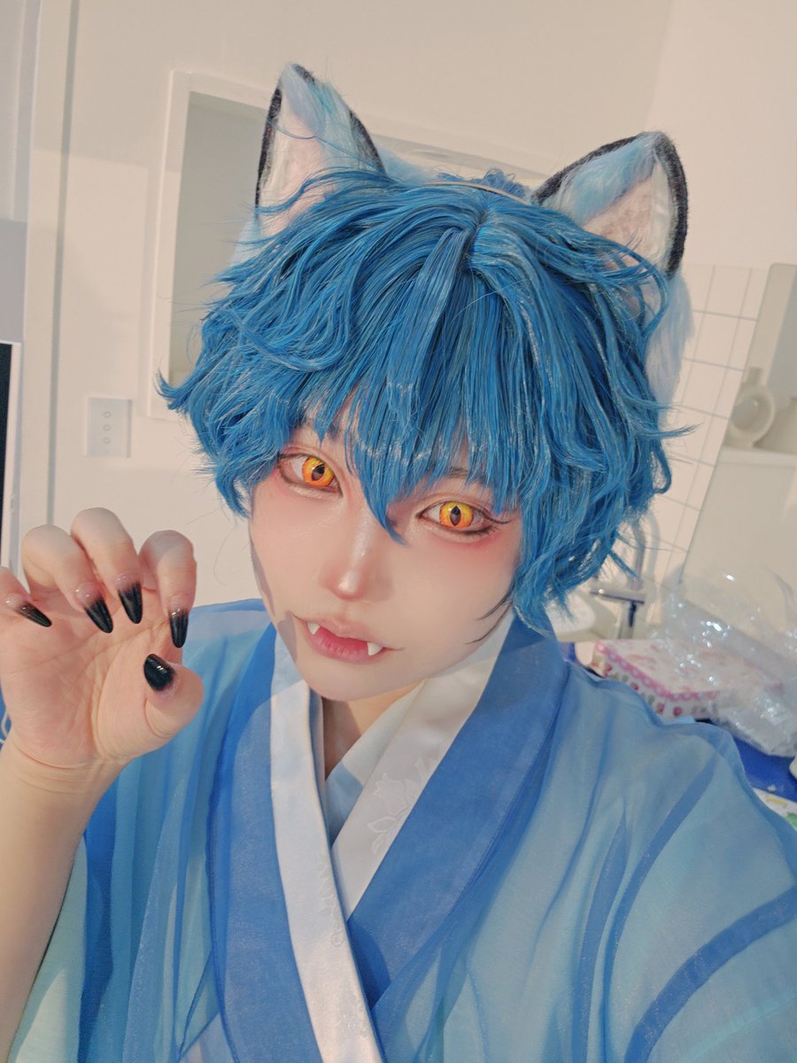 더피 서씨 하고 왔어용 총총💙
잘생긴 서씨 벝님🖤

늦은 밤 다같이 퍼리 파티해준
후님과 낙규도 무한감사~~