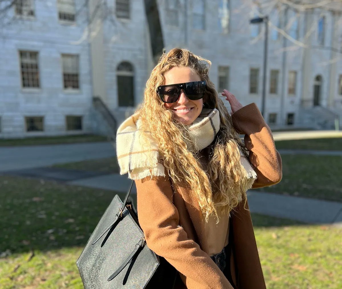 Andrés H. Gabrielli (@andresgabrielli) on Twitter photo Comenzamos el programa con "Treinta", flamante tema de 𝗦𝗼𝗳𝗶́𝗮 𝗠𝗶𝗿𝗼𝘁𝘁𝗶, la mendocina que se perfeccionó en el Berklee College of Music de Boston.
#PrimerasVoces <a href="/radionihuil/">Radio Nihuil</a> Comenzamos el programa con "Treinta", flamante tema de 𝗦𝗼𝗳𝗶́𝗮 𝗠𝗶𝗿𝗼𝘁𝘁𝗶, la mendocina que se perfeccionó en el Berklee College of Music de Boston.
#PrimerasVoces <a href="/radionihuil/">Radio Nihuil</a>