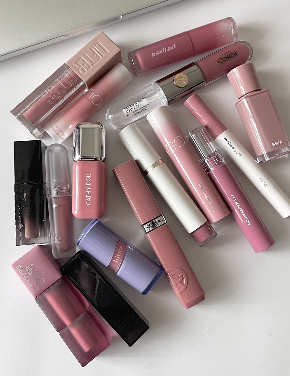 jjdoesitwork's tweet image. มารวมลิปโทนชมพูตุ่นๆ นัวๆ ตามเรฟ ค่อนไปทางคูลโทนนิดๆ สวยละมุน แต่งง่ายได้ลุค clean girl แบบถูกต้อง รีวิวกับสวอชทุกสีในเธรดนะ