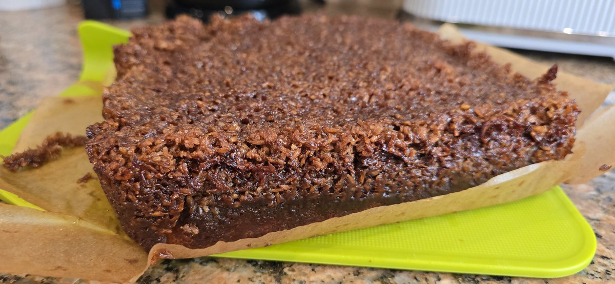 redteamJSY's tweet image. Tried baking the @spectator "Danish Dream Cake" recipe...like a coconut flapjack on top of a sponge! 
#weekendbaking