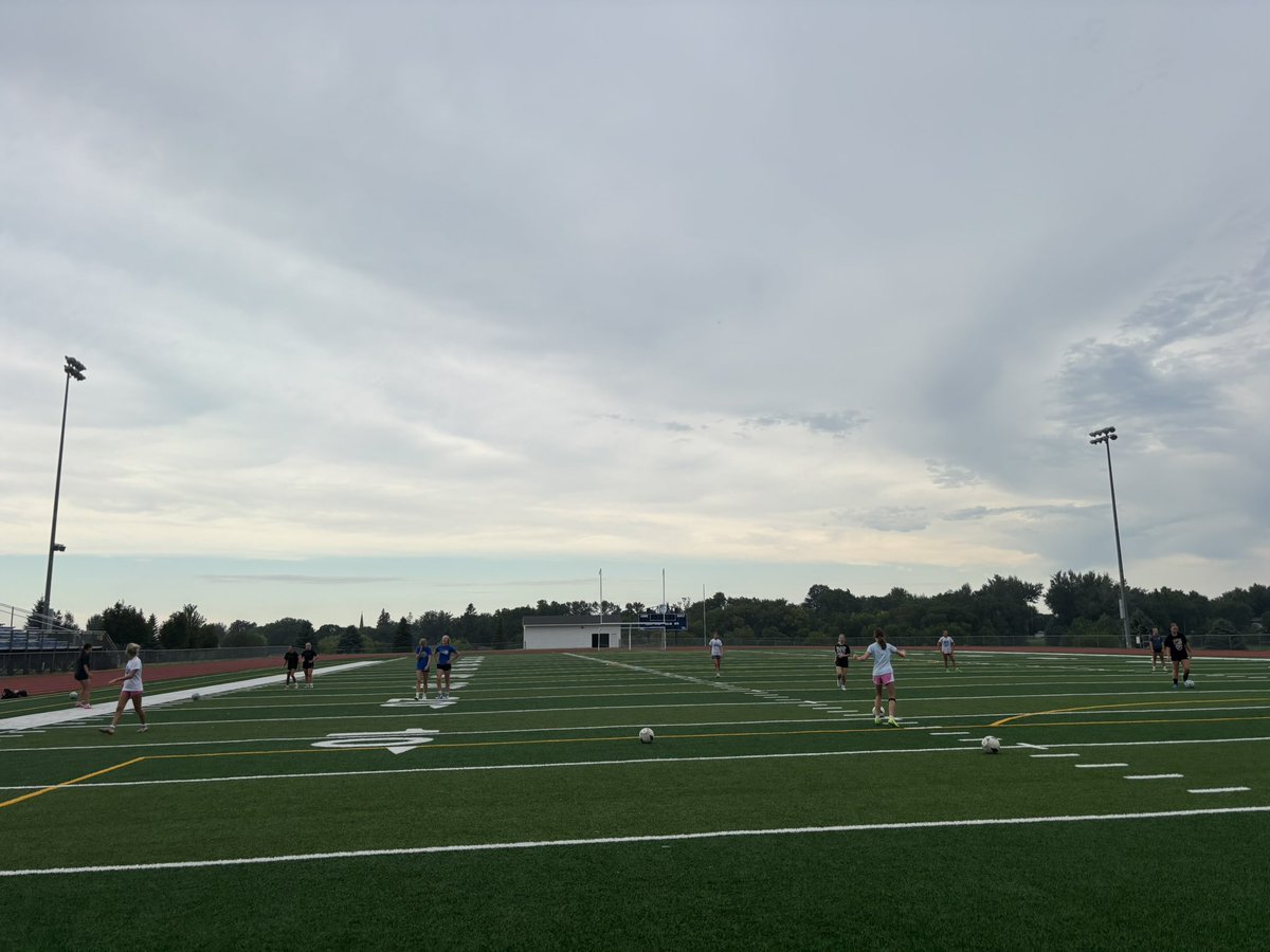 GarretsonSoccer's tweet photo. Week 1 ✅ https://t.co/j0FBA6JDiu