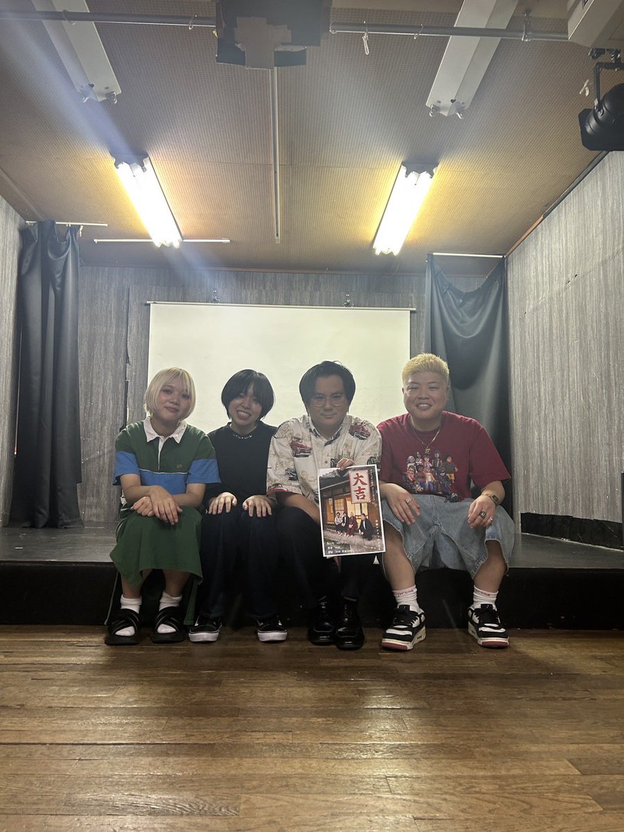 同期の秋吉とのツーマンライブありがとうございました。
まずはご来場頂いたお客様、8期生の皆様ありがとうございました🙇‍♂️
反省点がまだまだ多いです。準備不足でした。
次回はもっと頑張りたいと思います。
