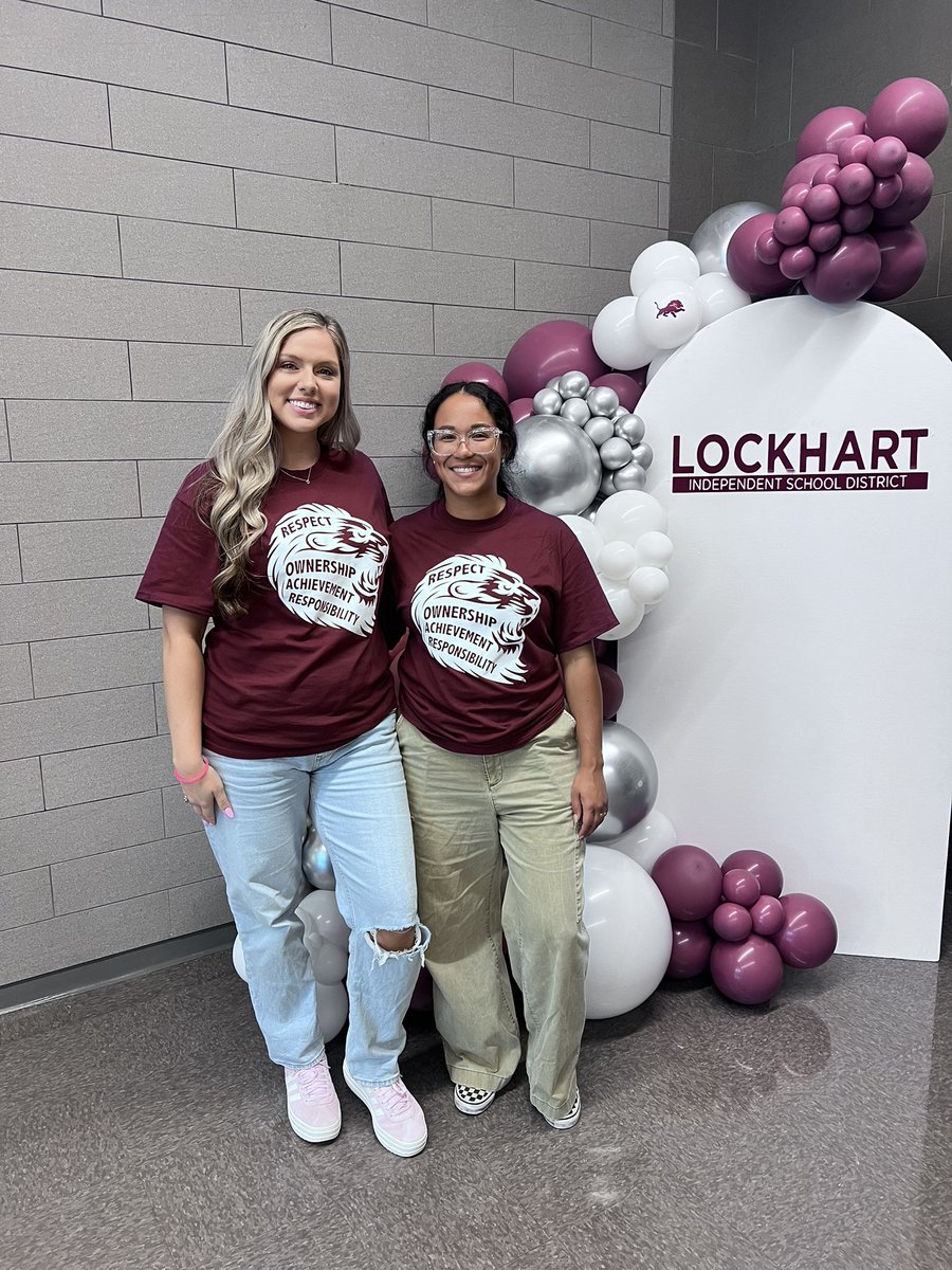 mrs_connor_ljhs's tweet image. The school year is off to a great start! Looking forward to more great days ahead at LJHS! 🦁✨ #ljhsROARS