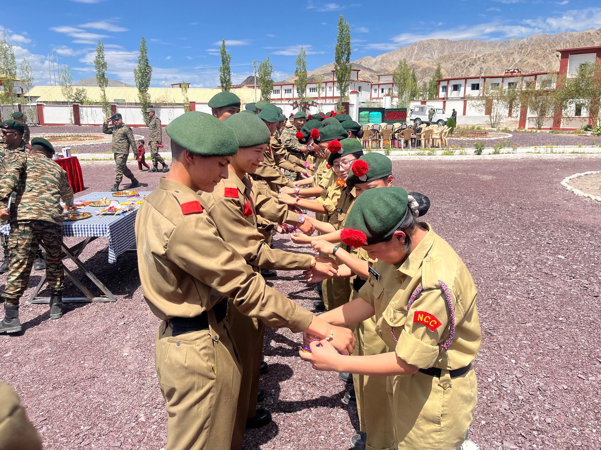 NCCGPHQSRINAGAR's tweet photo. *#Rakshabandhan2025*
NCC Cadets from Jawhar Navodhaya Vidhayala, #Leh ex 1 Ladakh Bn NCC today celebrated auspicious Raksha Bandhan festival in tradition with #IndianArmy & #Agniveers at Ladakh Scouts Regimental Centre, #Phyang.
@indianarmy @adgpi
@NorthernComd_IA
@asiannewsinternation @firefurycorps @prodefleh @HQ_DG_NCC @NCCDteJKL @MinOfCultureGoI @PMOIndia @lg_ladakh
@EduMinOfIndia