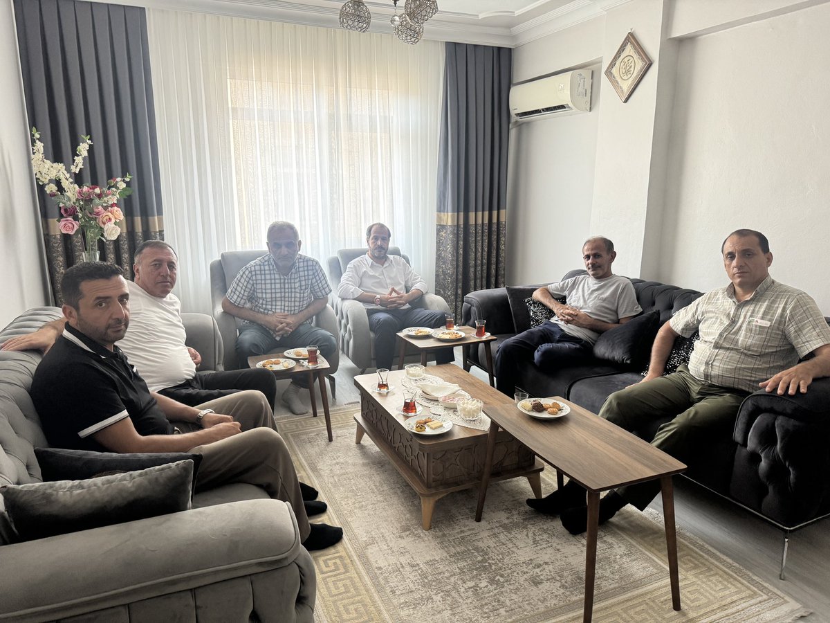 ALİ RIZA DİLBEROĞLU (@alirizadilberog) on Twitter photo Yenigün Mahalle Yönetminden İsmail Karakaş Kardeşimize Taziye ziyaretinde Bulunduk
<a href="/abdullahozdemir/">Abdullah Özdemir</a>
<a href="/MYGultepe/">Av. Muhammed Yavuz Gültepe</a> Yenigün Mahalle Yönetminden İsmail Karakaş Kardeşimize Taziye ziyaretinde Bulunduk
<a href="/abdullahozdemir/">Abdullah Özdemir</a>
<a href="/MYGultepe/">Av. Muhammed Yavuz Gültepe</a>
