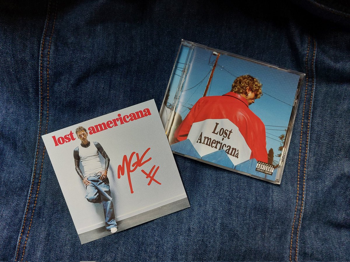 joli🪐 tweet media