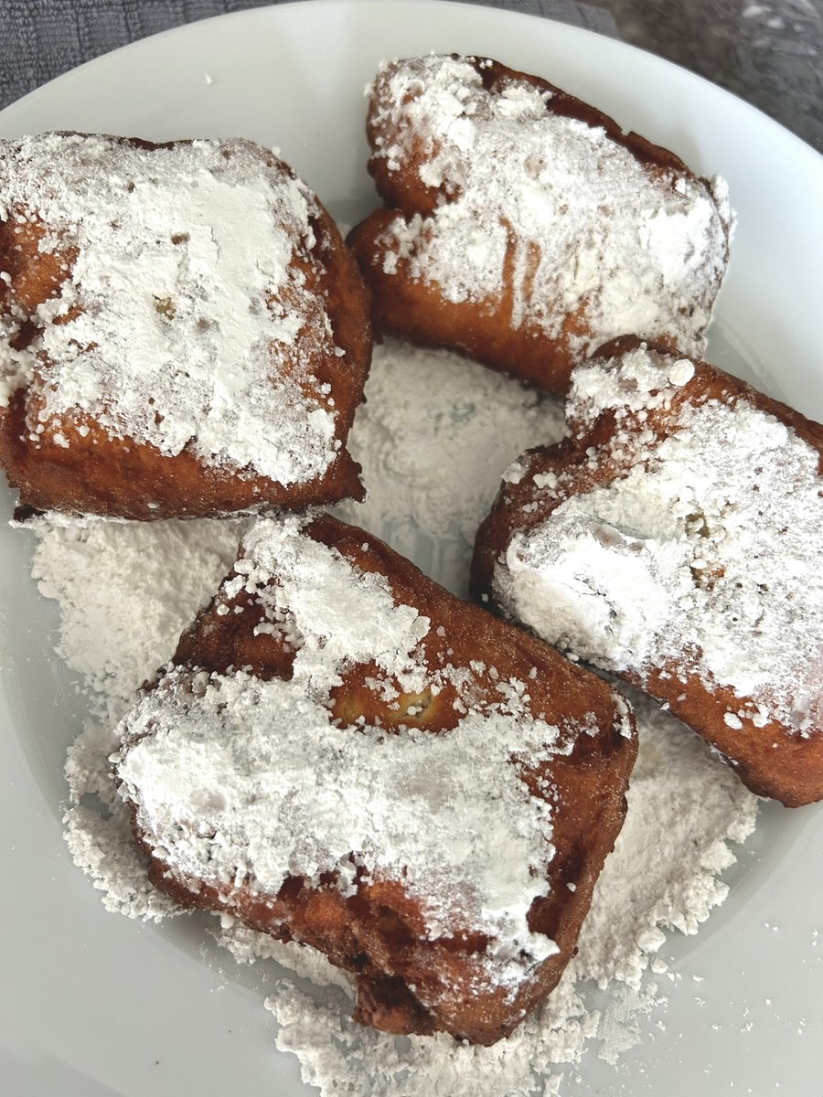 Back on my bs*

(*Making beignets for breakfast)