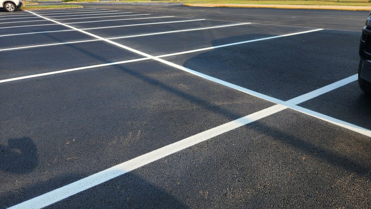 _AndyJacks's tweet image. It&apos;s a wonderful time of year to see the renewal of the school before students and staff return! #EllisExplorers