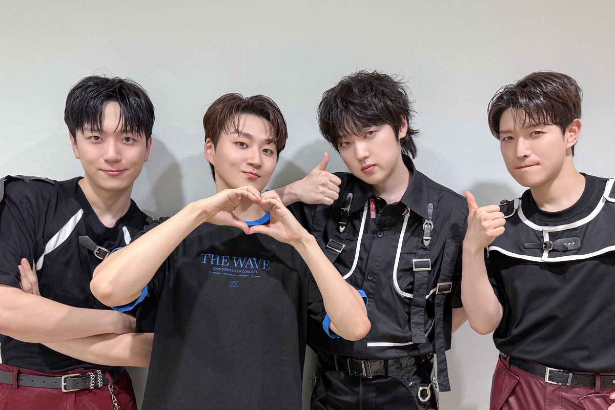 official_fore's tweet image. [📸]

2025 FORESTELLA CONCERT
&amp;lt;THE WAVE in Busan &amp;gt; 첫 번째 공연 종료!

공연 보고 나니까 숲별 큰일 나삣다😱
맨날천날 포레만 보고 싶어 우짜지?

#포레스텔라 #Forestella
