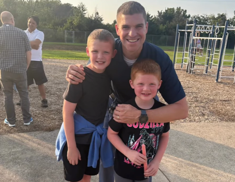 _AndyJacks's tweet image. Thank you to all of our families and staff for joining us for Popsicles on the Playground earlier this week! #EllisExplorers