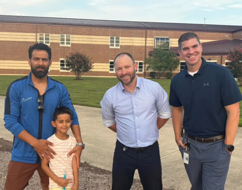 _AndyJacks's tweet image. Thank you to all of our families and staff for joining us for Popsicles on the Playground earlier this week! #EllisExplorers