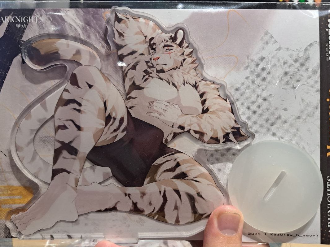 Mountain standee 🔥
.
#furry #furryarwork #Arknight #MountainArknights