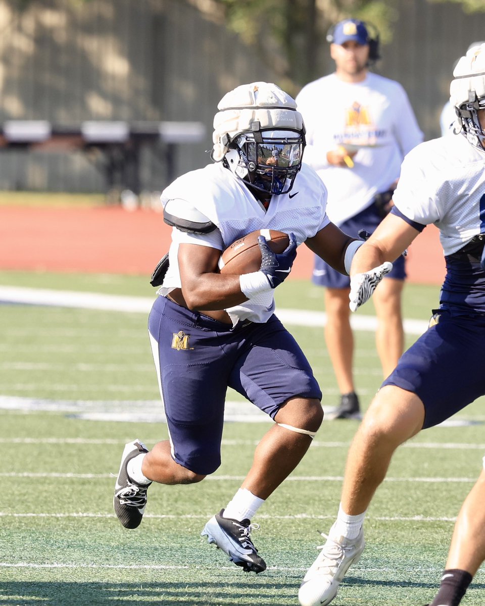 Saturday Scenes 📸

#GoRacers🏇