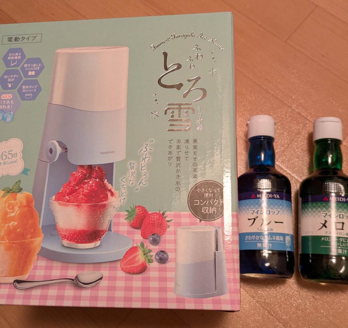 とうとうかき氷器🍧
デビュー。
欲望に負けましたo(´∀`;)o尸～

#かき氷器 #ドウシシャ #かき氷